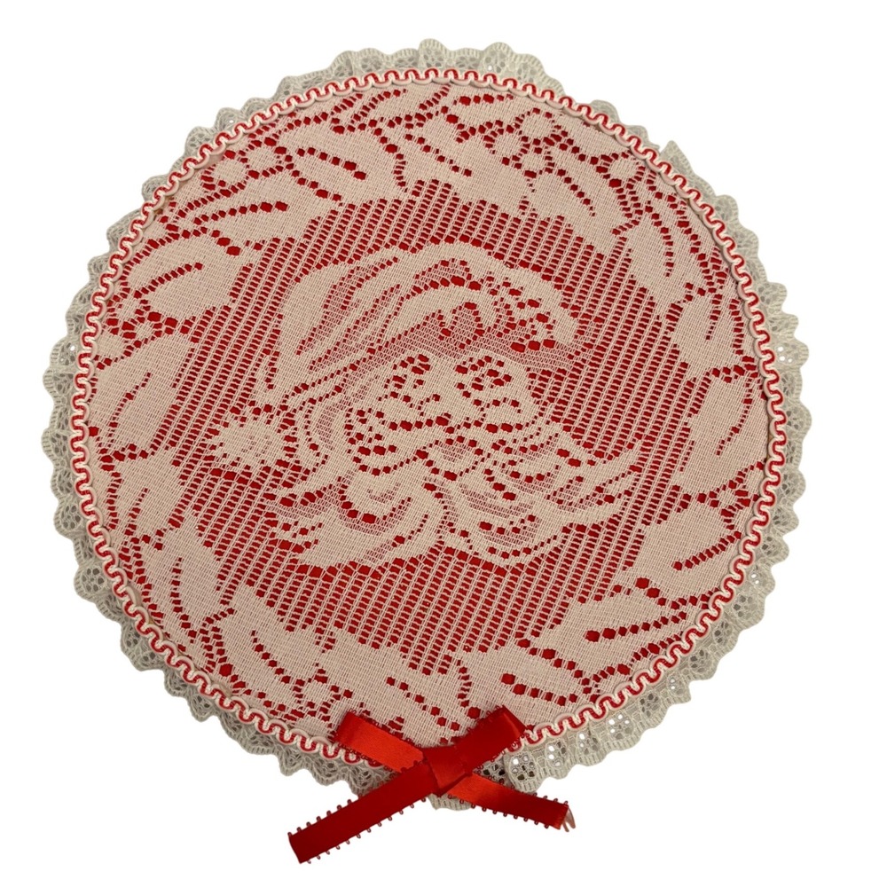 1980s Holiday Red‎ White Lace Round Doily Wooden 11" Hoop Christmas Santa Claus